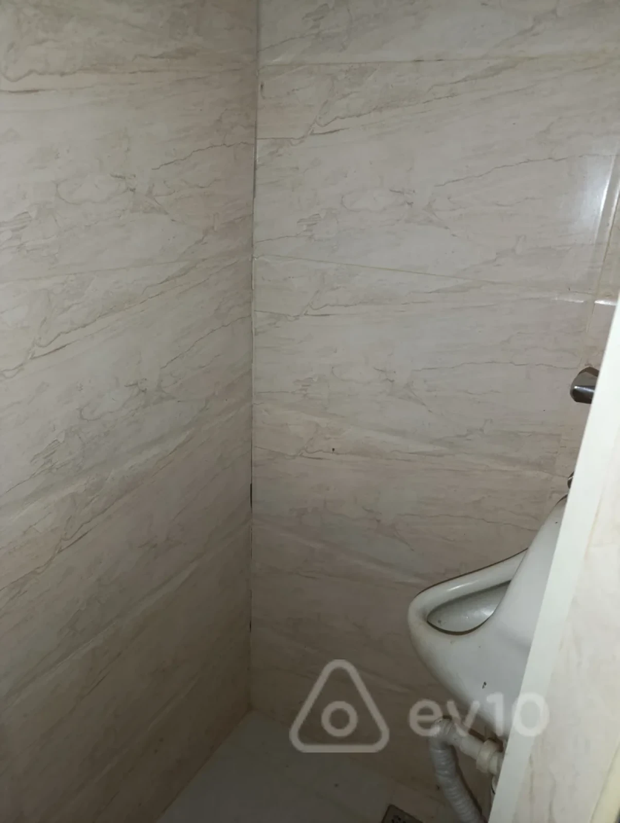 Kirayə verilir 1 otaqlı köhnə tikili 18 m²