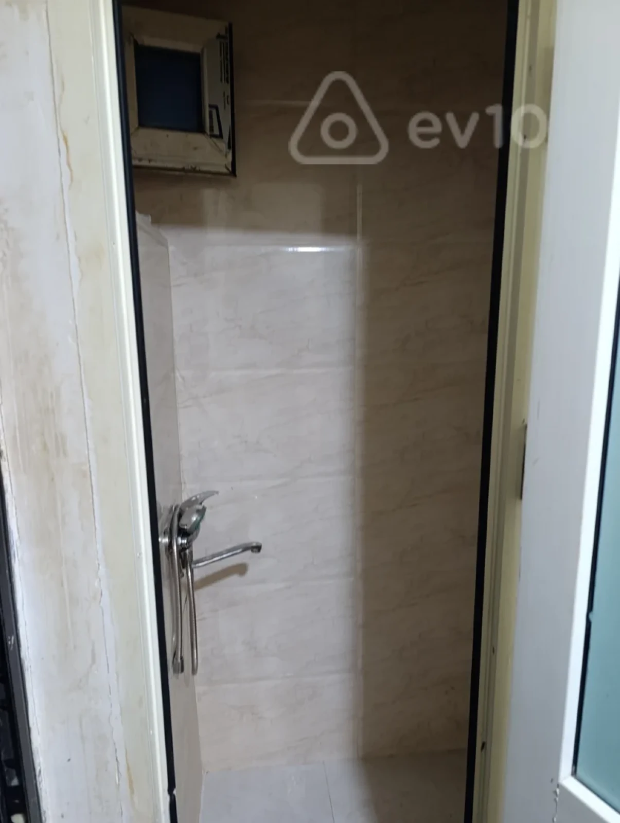 Kirayə verilir 1 otaqlı köhnə tikili 18 m²