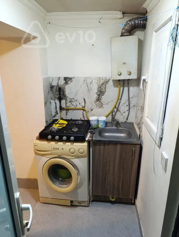 Kirayə verilir 1 otaqlı köhnə tikili 18 m²