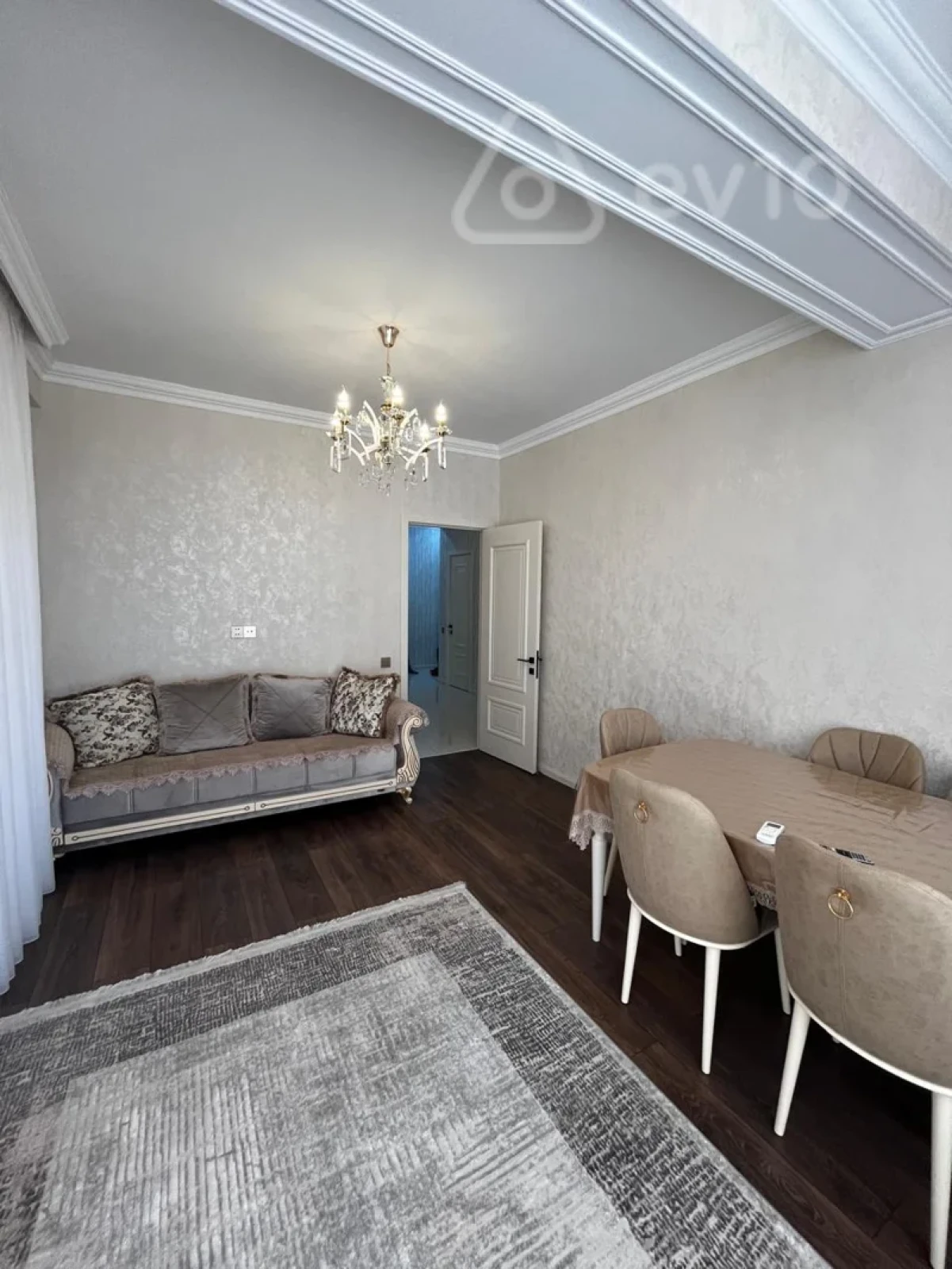Kirayə verilir 2 otaqlı yeni tikili 76 m²