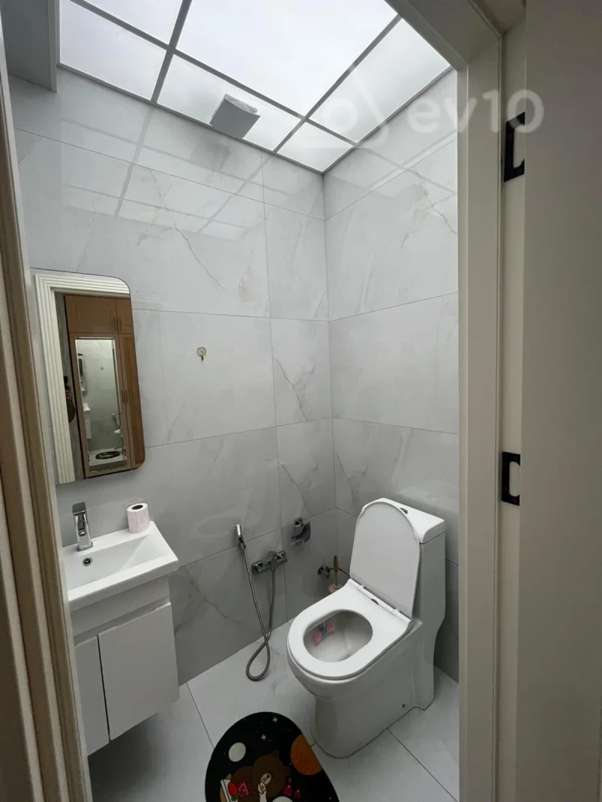 Kirayə verilir 2 otaqlı yeni tikili 76 m²