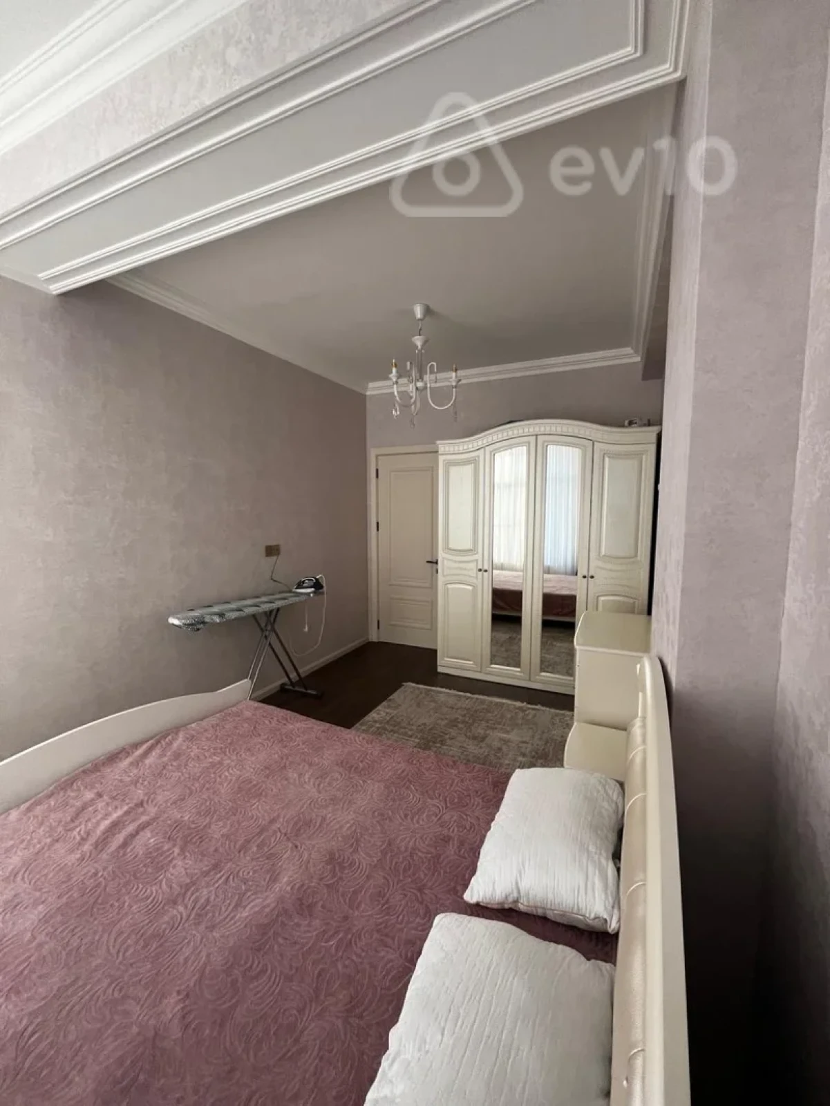 Kirayə verilir 2 otaqlı yeni tikili 76 m²