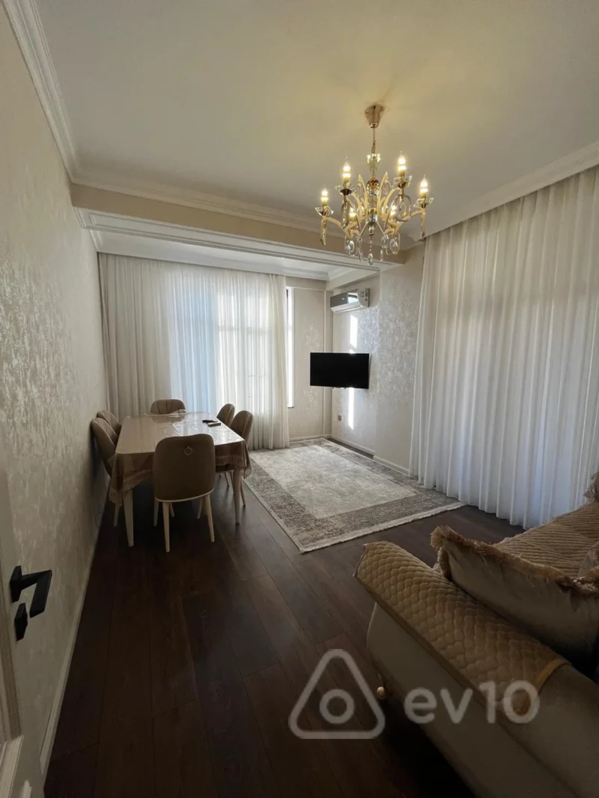 Kirayə verilir 2 otaqlı yeni tikili 76 m²