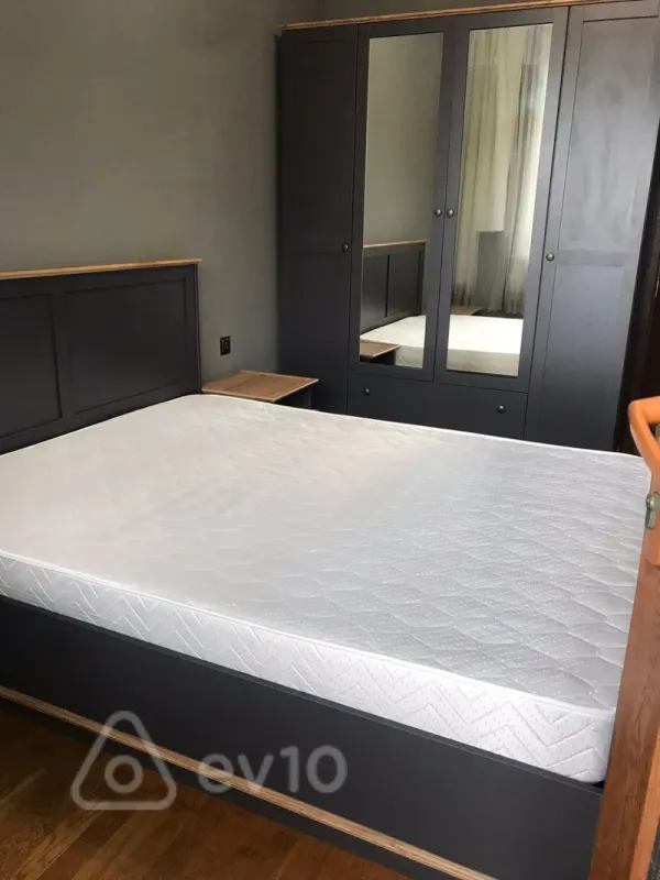 Kirayə verilir 2 otaqlı yeni tikili 56 m²