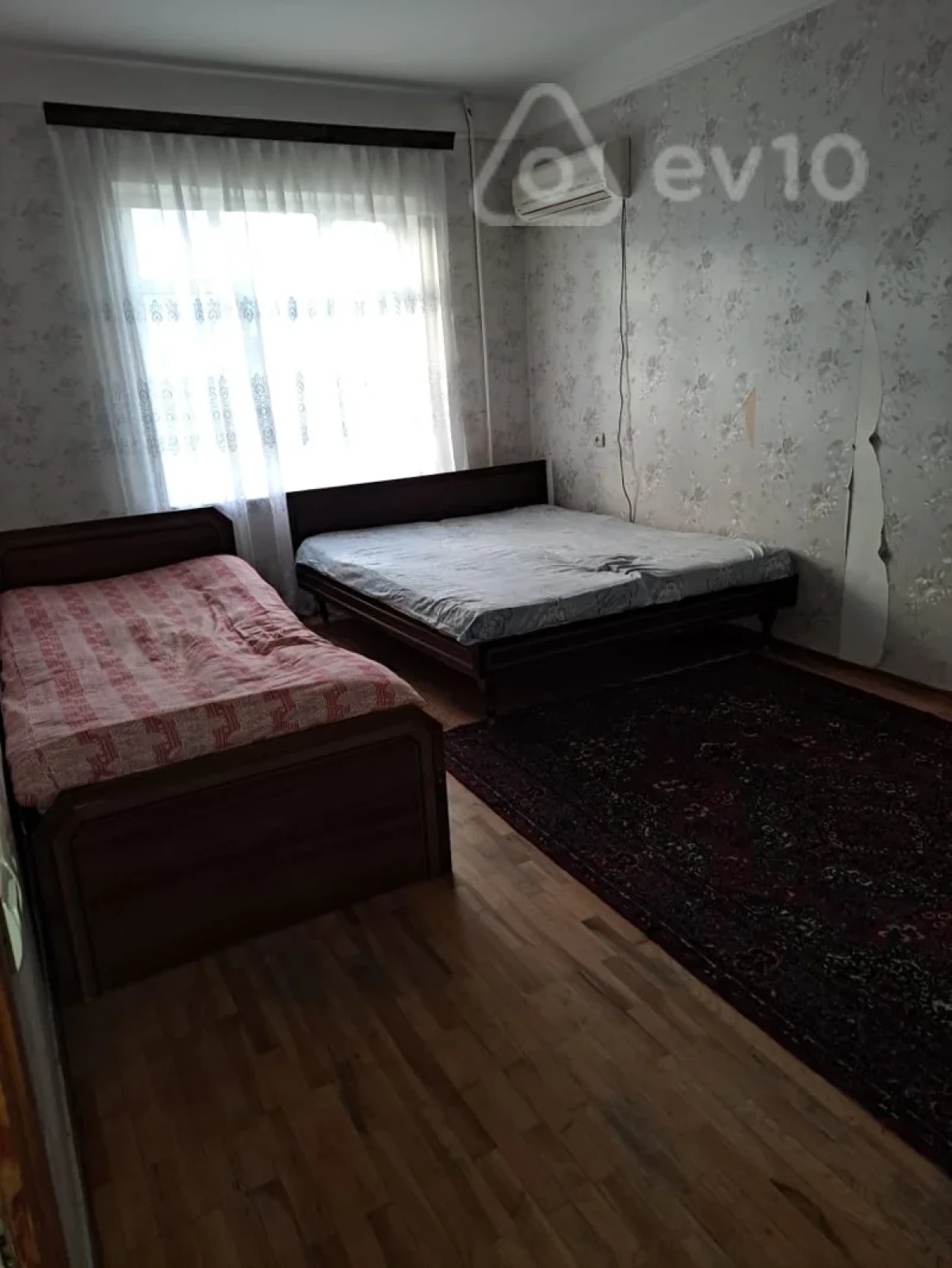Kirayə verilir 2 otaqlı köhnə tikili 55 m²