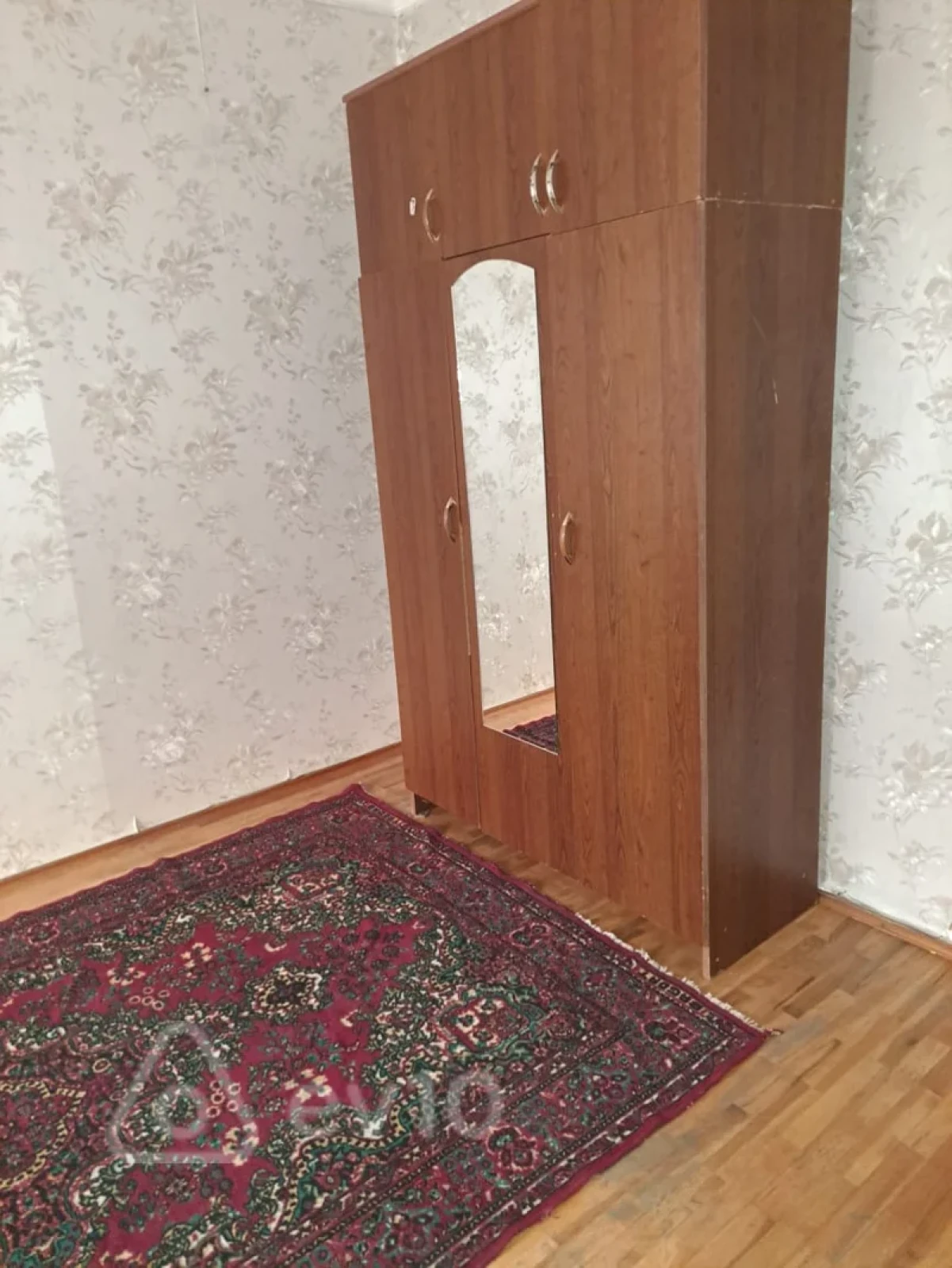 Kirayə verilir 2 otaqlı köhnə tikili 55 m²