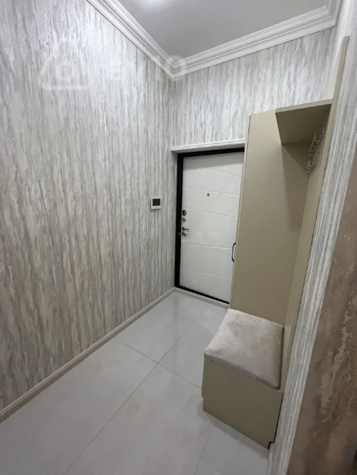 Kirayə verilir 2 otaqlı yeni tikili 90 m²