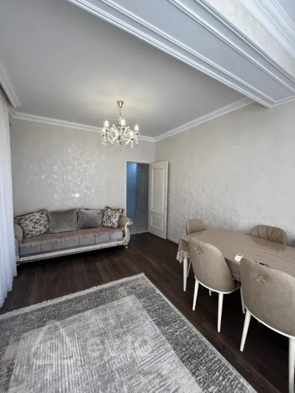Kirayə verilir 2 otaqlı yeni tikili 90 m²