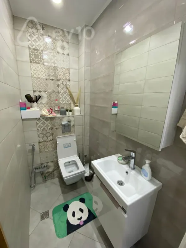 Kirayə verilir 2 otaqlı yeni tikili 95 m²