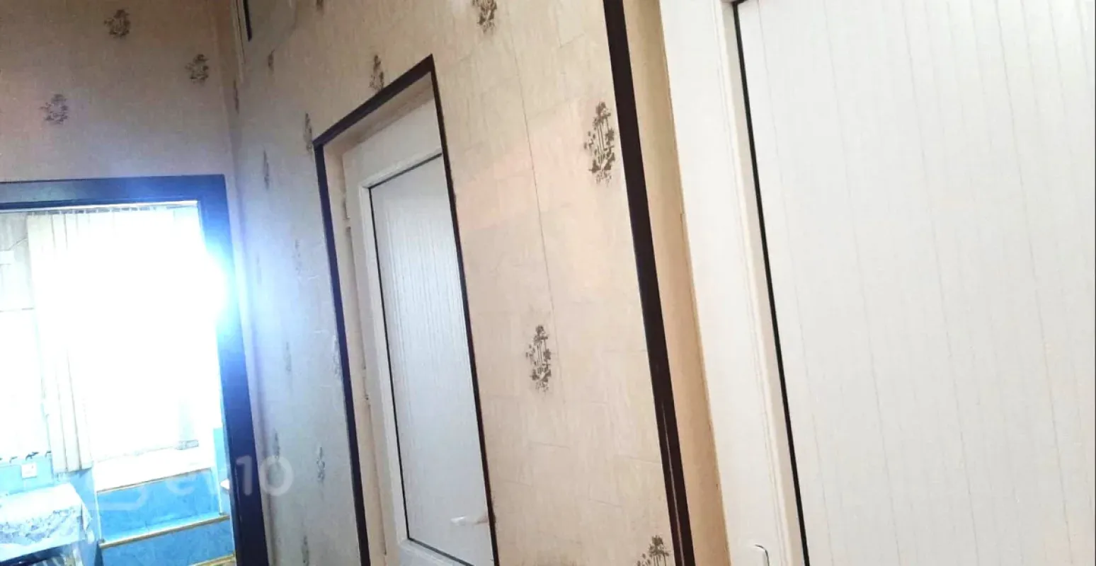 Kirayə verilir 2 otaqlı köhnə tikili 65 m²