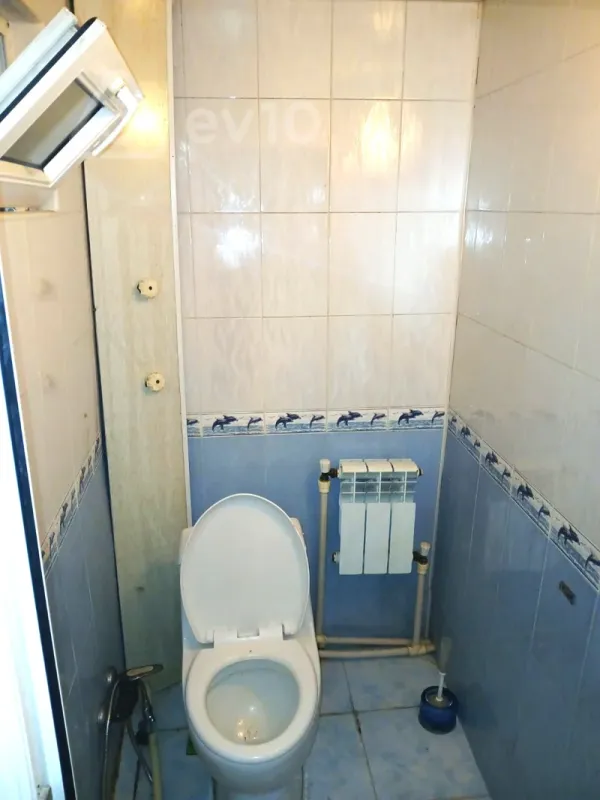 Kirayə verilir 2 otaqlı köhnə tikili 65 m²