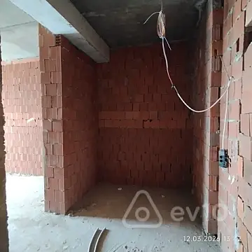 Kirayə verilir 2 otaqlı yeni tikili 65.9 m²