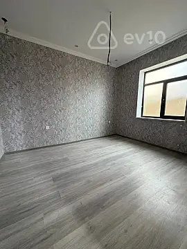 Satılır 7 otaqlı həyət evi 280 m²
