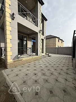 Satılır 7 otaqlı həyət evi 280 m²