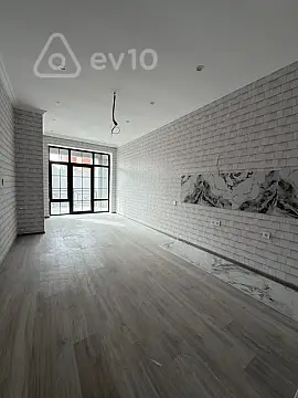 Satılır 7 otaqlı həyət evi 280 m²