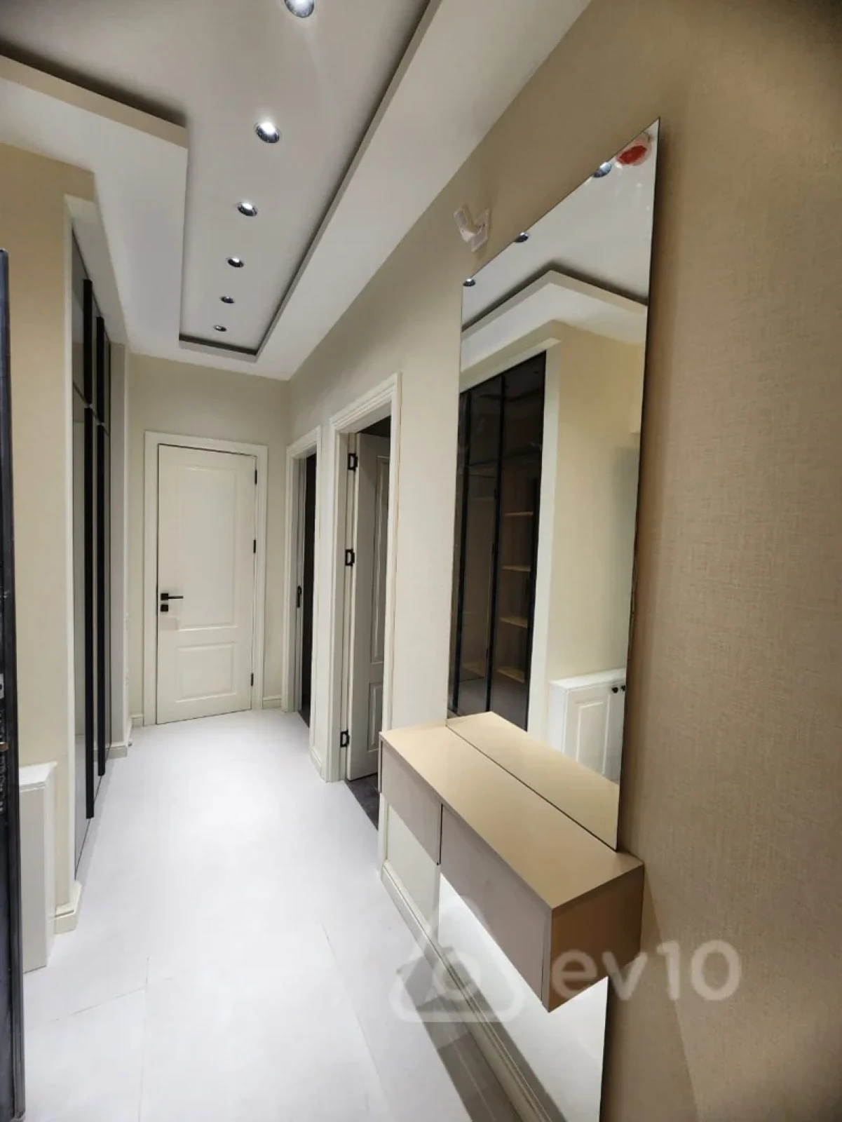 Kirayə verilir 3 otaqlı yeni tikili 73 m²