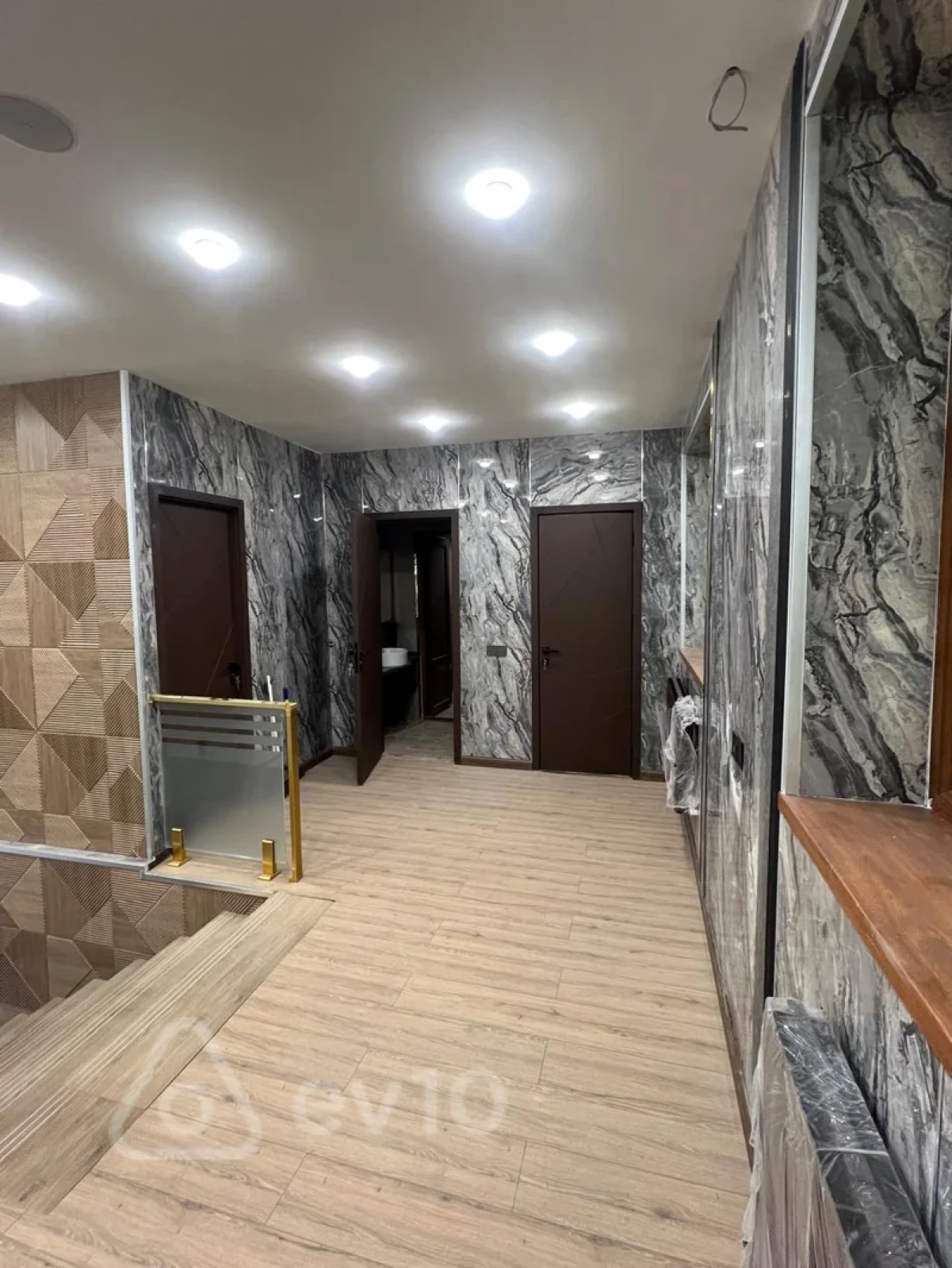 Kirayə verilir mənzil 1250 m²