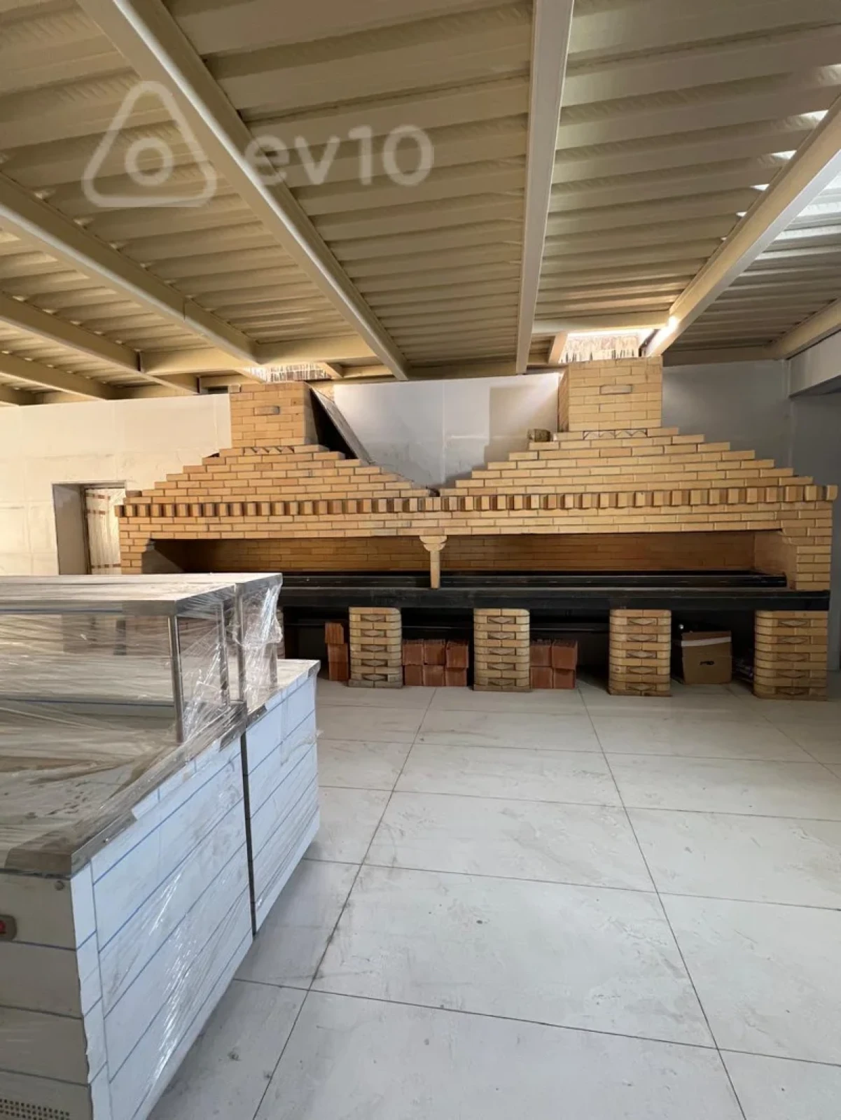 Kirayə verilir mənzil 1250 m²