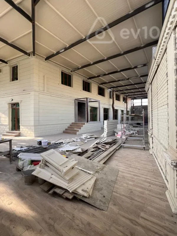 Kirayə verilir mənzil 1250 m²