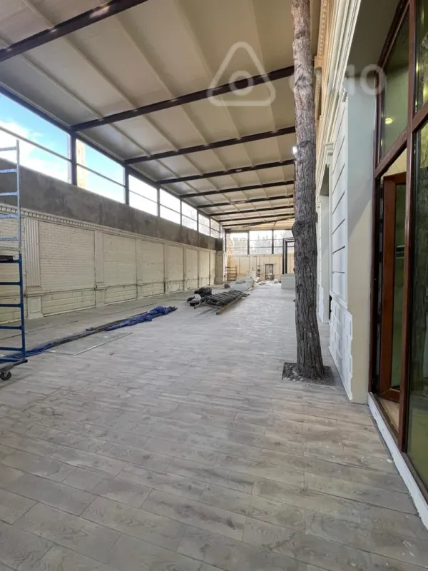 Kirayə verilir mənzil 1250 m²