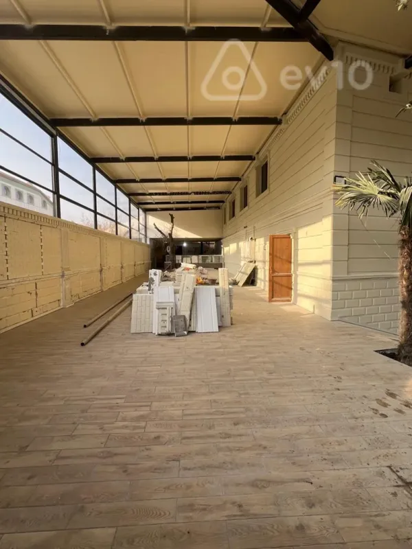 Kirayə verilir mənzil 1250 m²