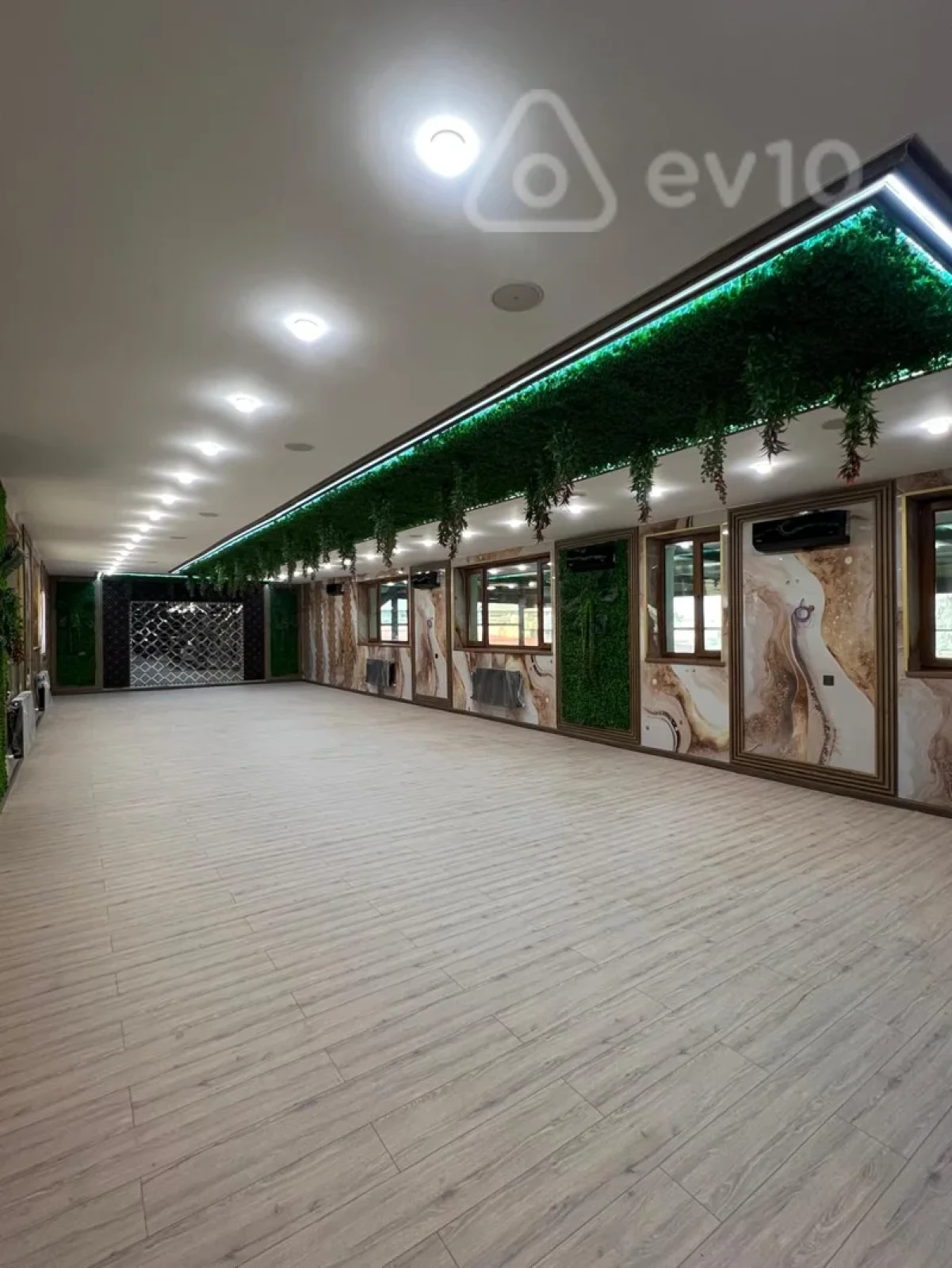 Kirayə verilir mənzil 1250 m²