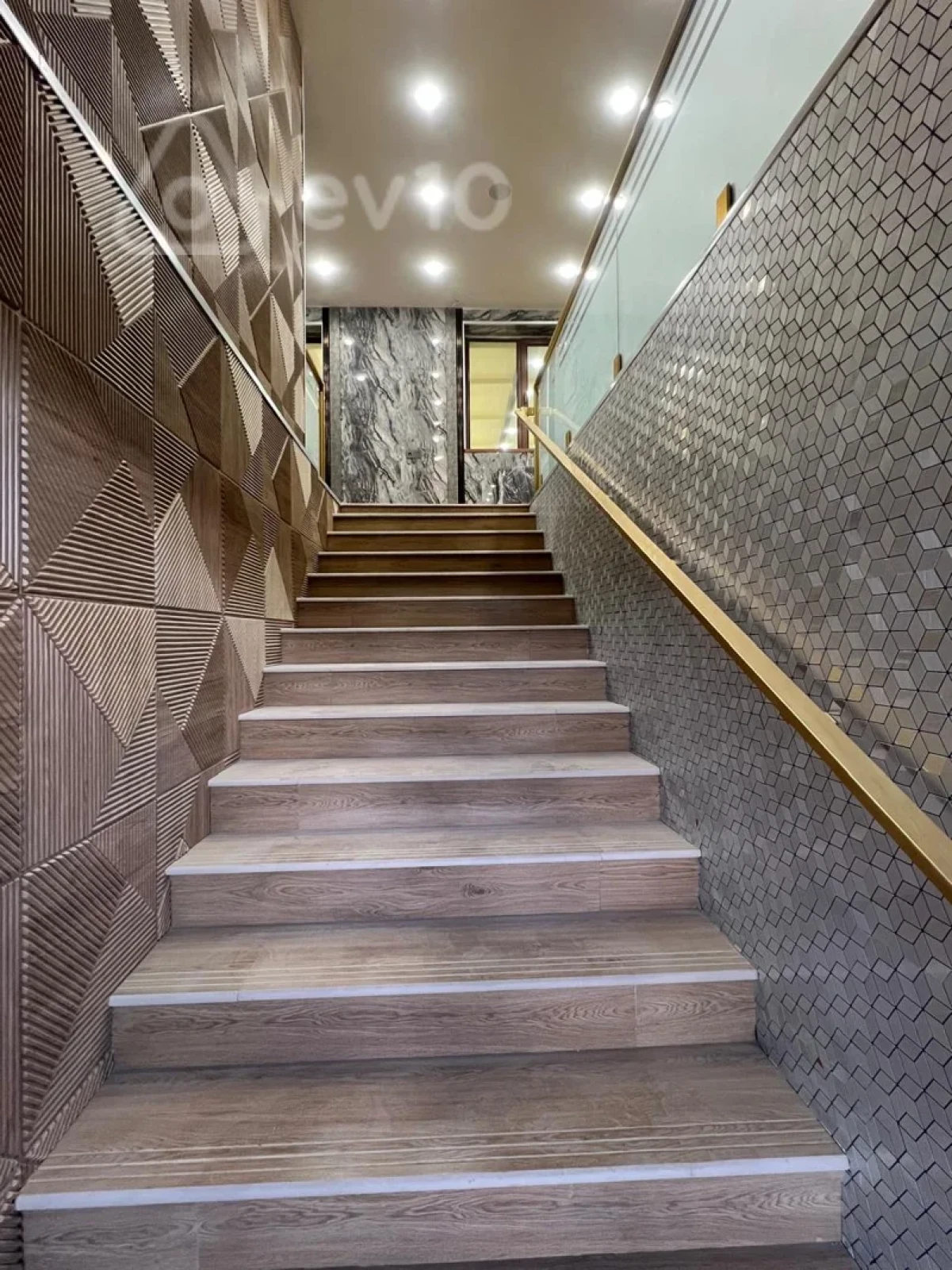 Kirayə verilir mənzil 1250 m²