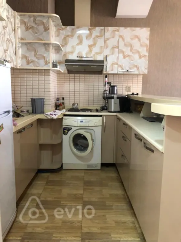 Kirayə verilir 2 otaqlı yeni tikili 75 m²