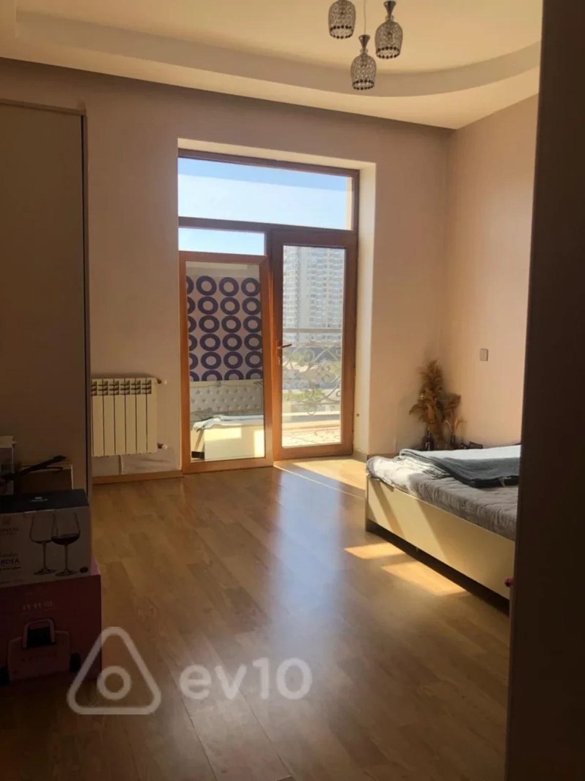 Kirayə verilir 2 otaqlı yeni tikili 75 m²