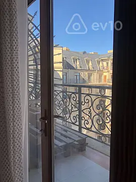 Kirayə verilir 2 otaqlı yeni tikili 75 m²