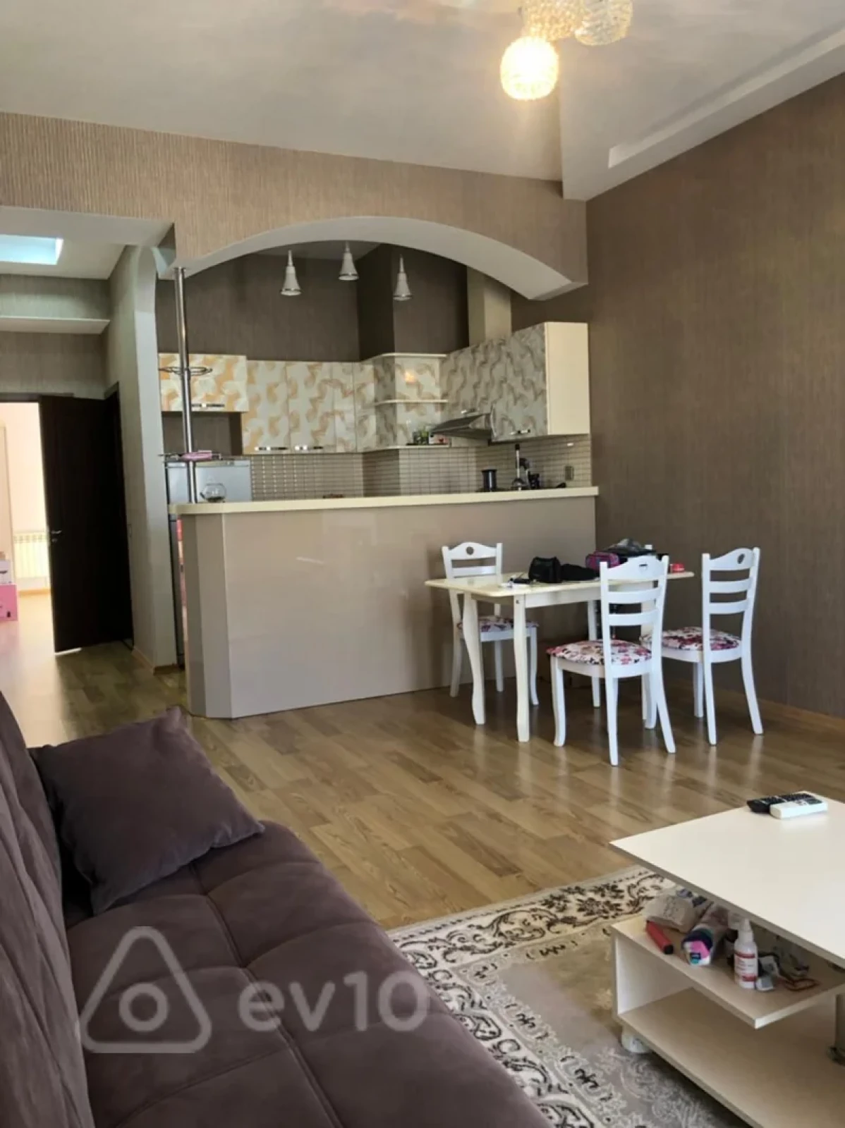 Kirayə verilir 2 otaqlı yeni tikili 75 m²