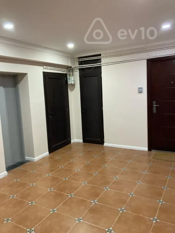 Satılır 3 otaqlı yeni tikili 130 m²