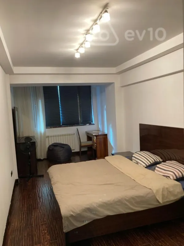 Satılır 3 otaqlı yeni tikili 130 m²