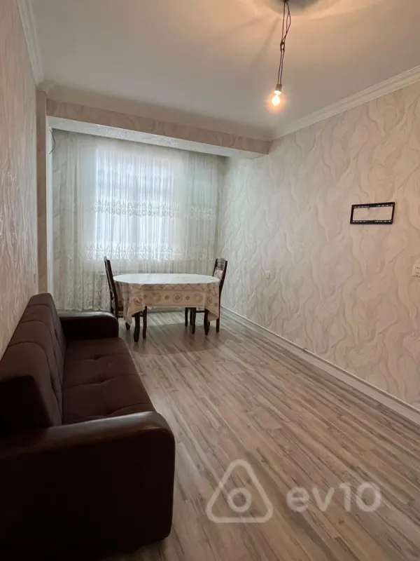 Kirayə verilir 2 otaqlı yeni tikili 66 m²