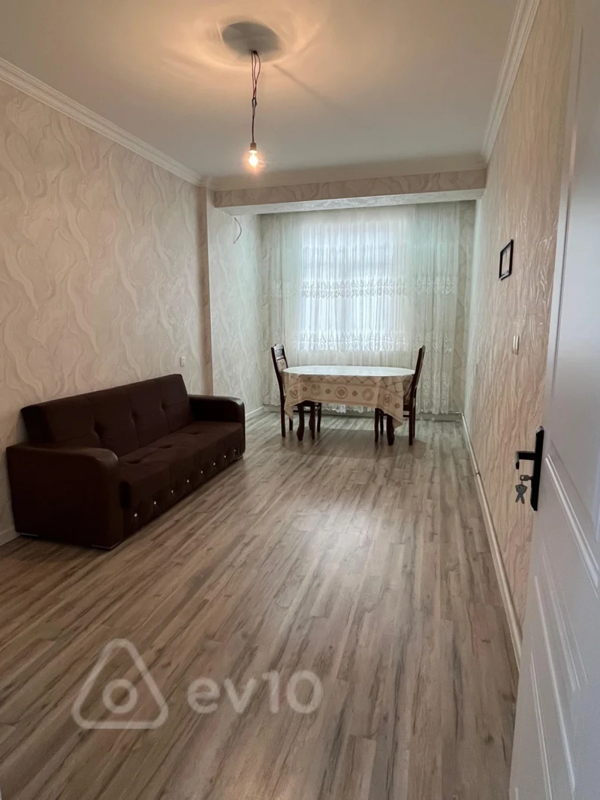 Kirayə verilir 2 otaqlı yeni tikili 66 m²