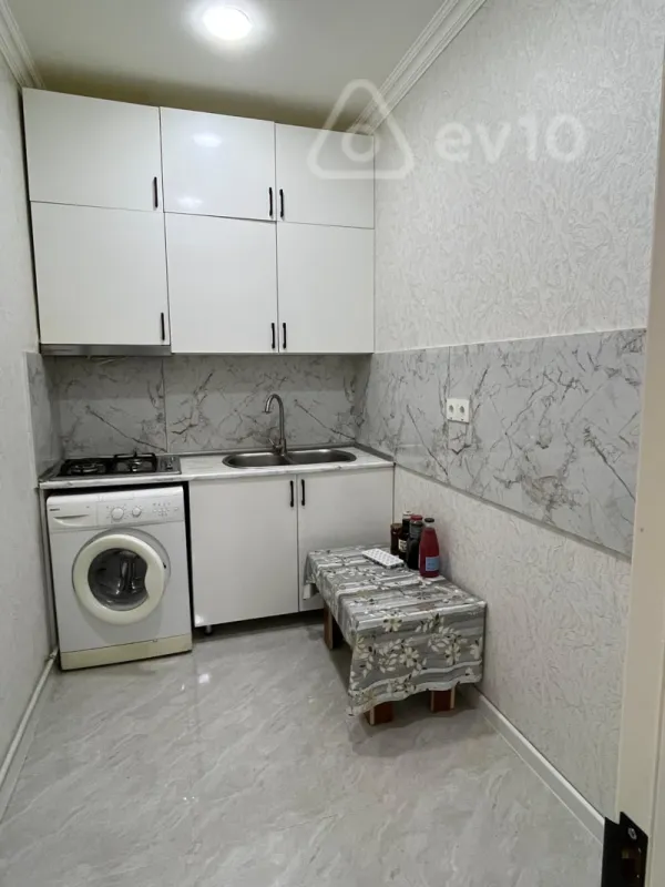 Kirayə verilir 2 otaqlı yeni tikili 66 m²