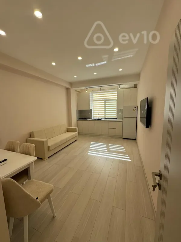 Kirayə verilir 2 otaqlı yeni tikili 60 m²