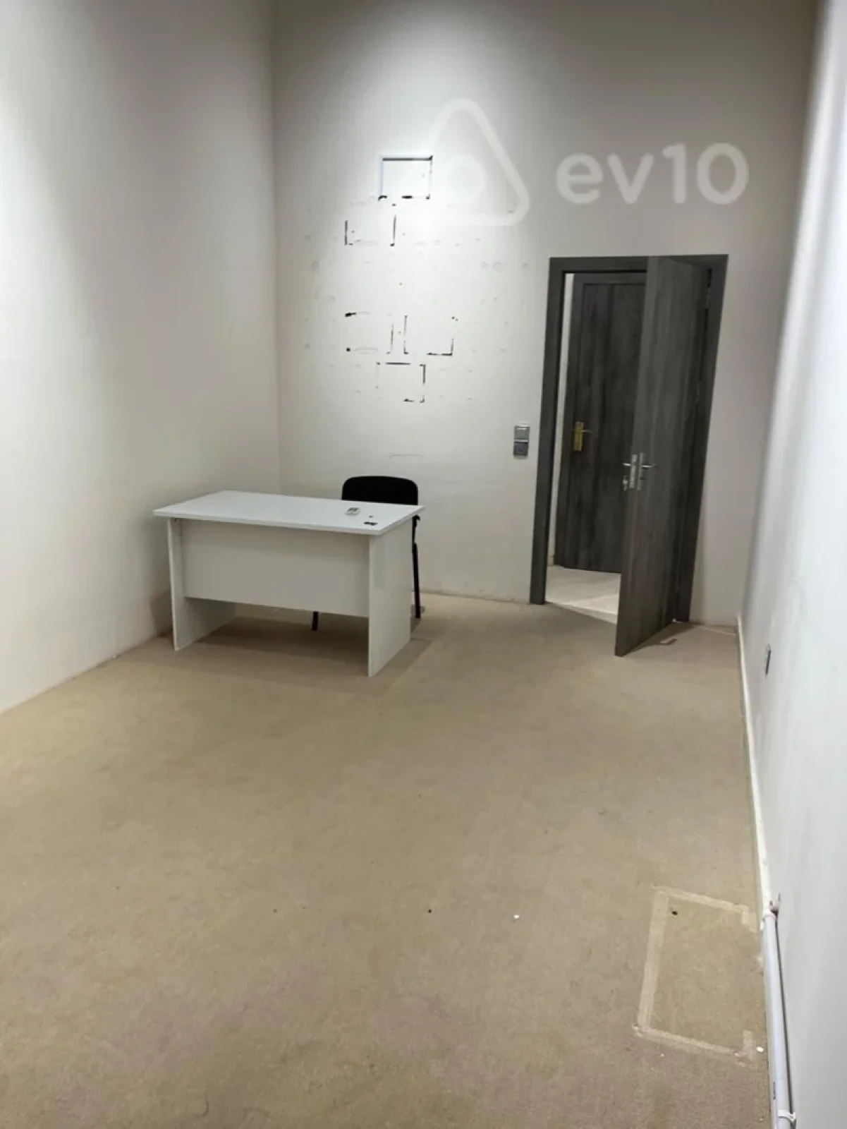 Kirayə verilir 1 otaqlı ofis 20 m²