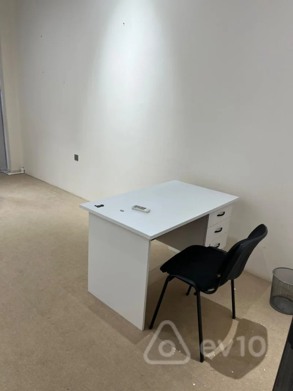 Kirayə verilir 1 otaqlı ofis 20 m²