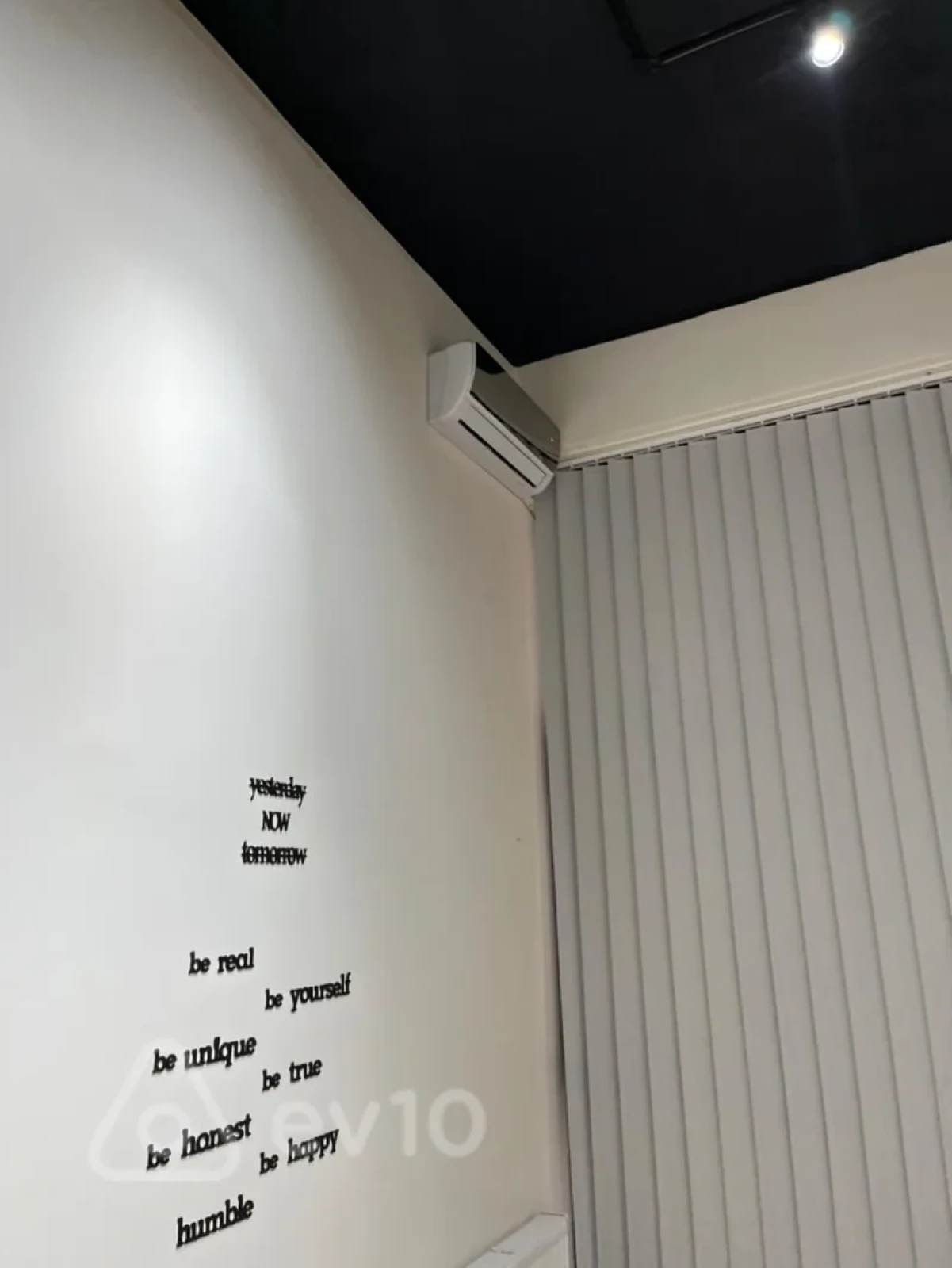 Kirayə verilir 1 otaqlı ofis 20 m²