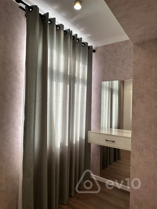 Satılır 2 otaqlı köhnə tikili 45 m²