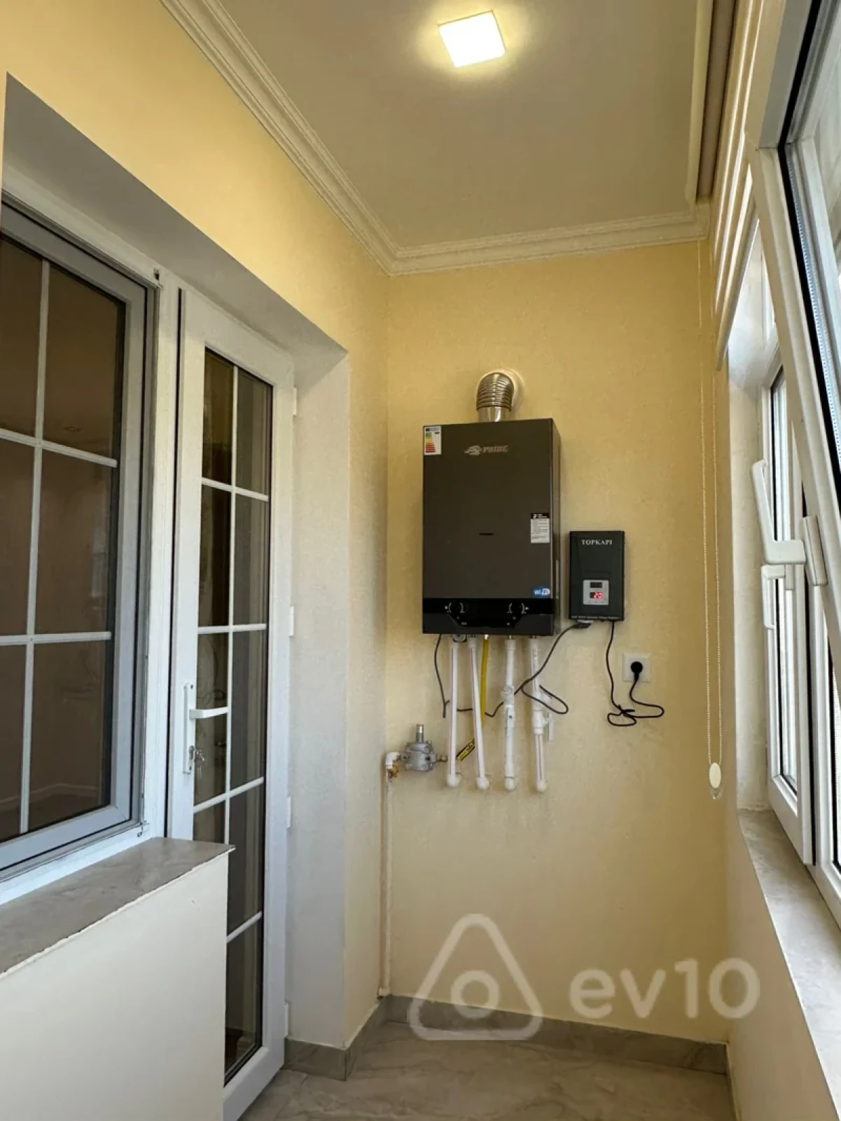 Satılır 2 otaqlı köhnə tikili 45 m²