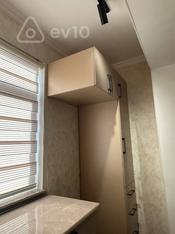 Satılır 2 otaqlı köhnə tikili 45 m²