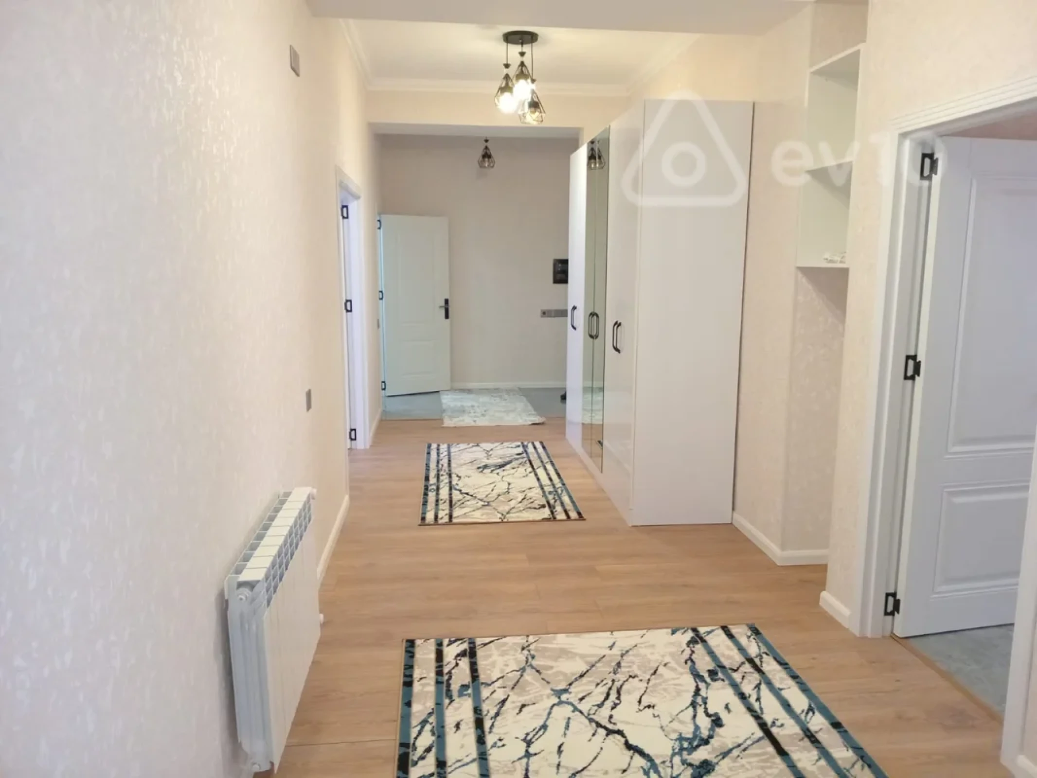 Kirayə verilir 3 otaqlı yeni tikili 140 m²