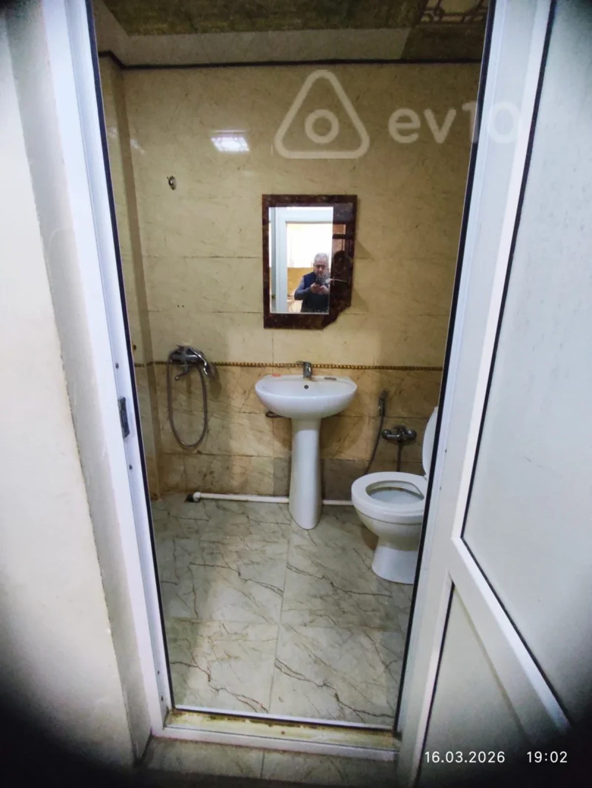 Kirayə verilir 2 otaqlı yeni tikili 60 m²