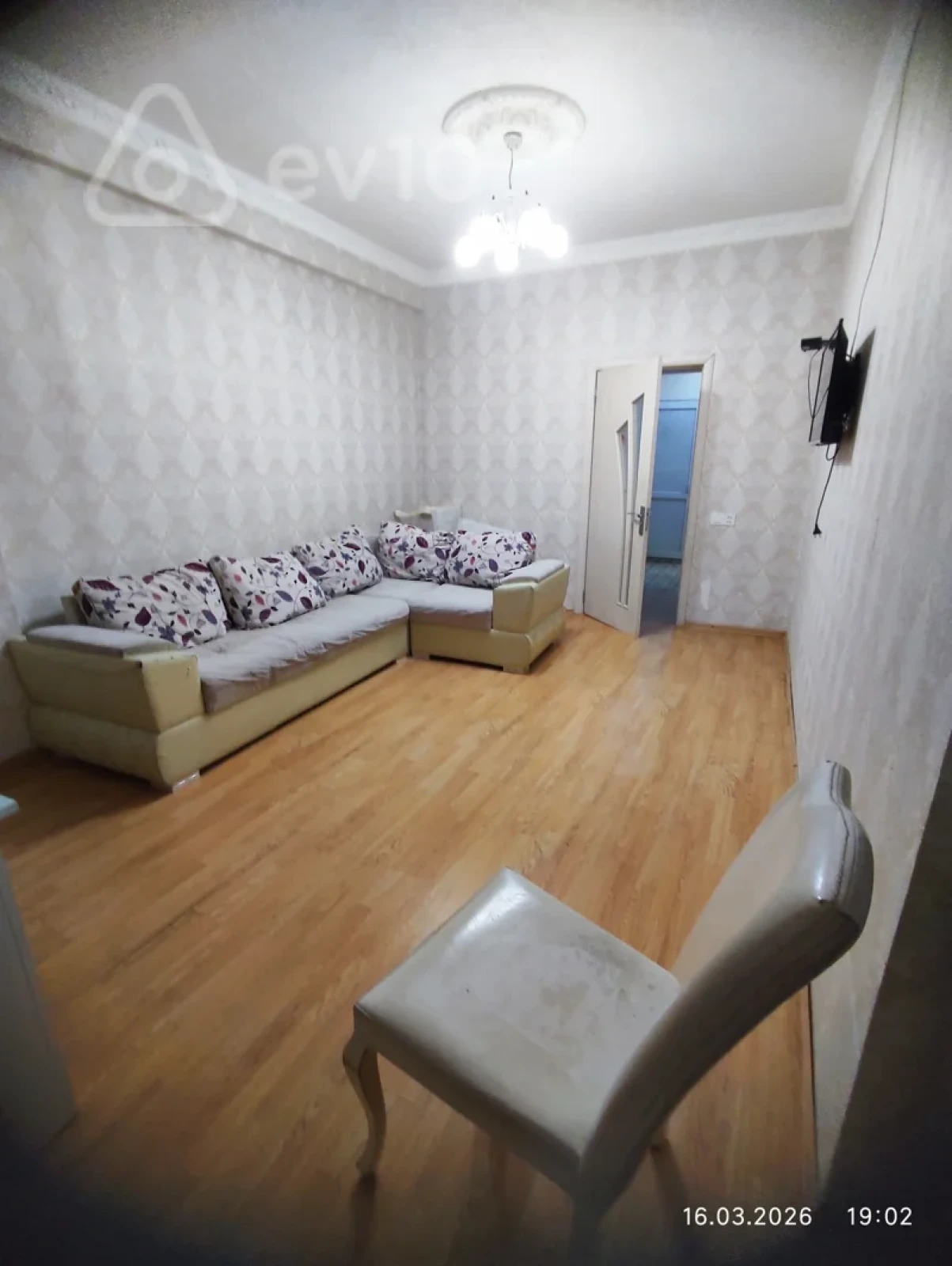 Kirayə verilir 2 otaqlı yeni tikili 60 m²