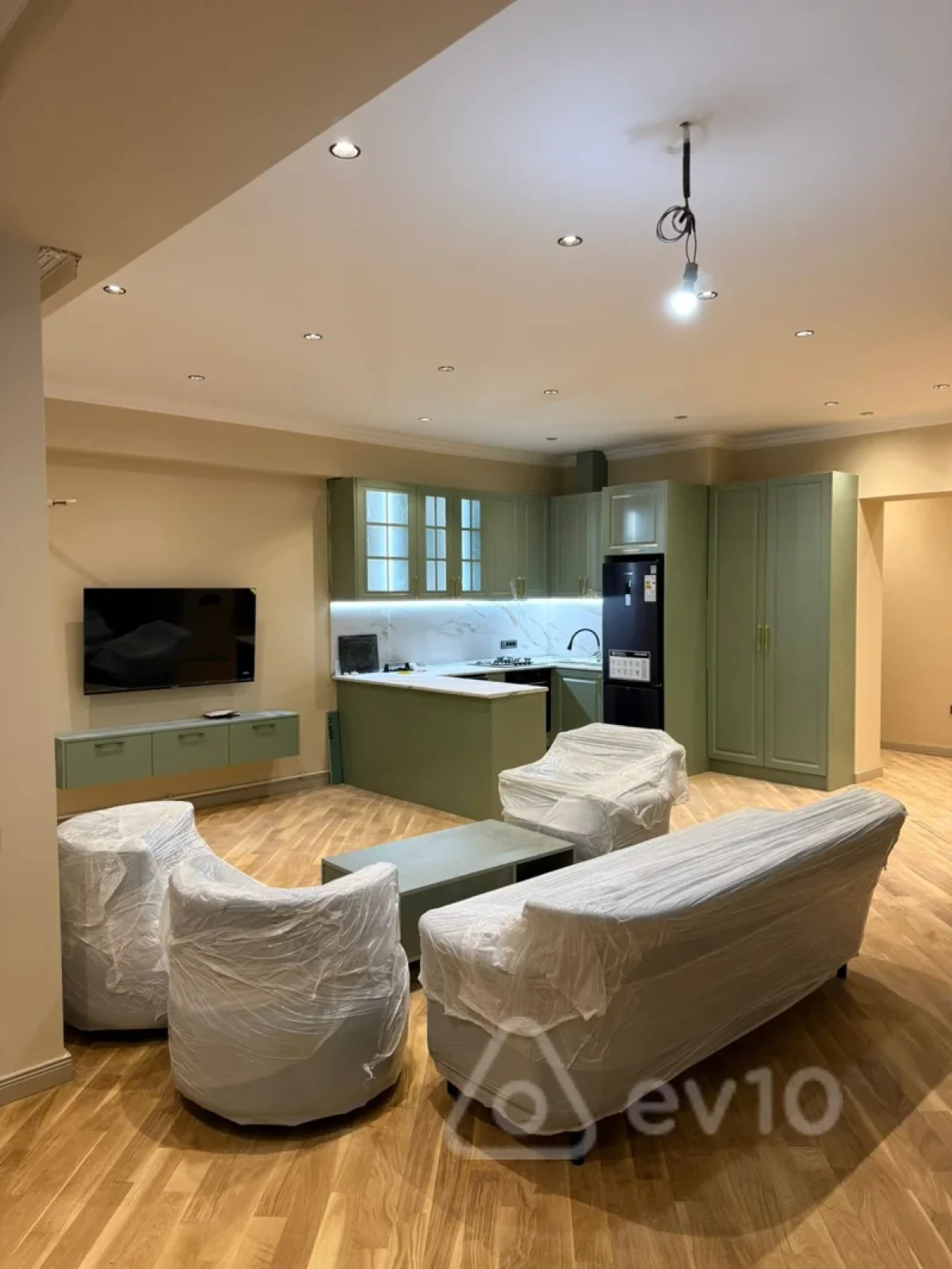 Satılır 3 otaqlı yeni tikili 125 m²