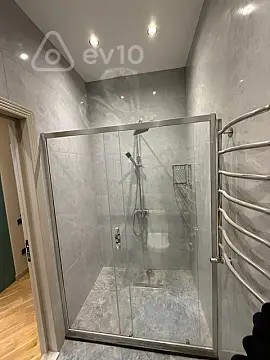 Satılır 3 otaqlı yeni tikili 125 m²