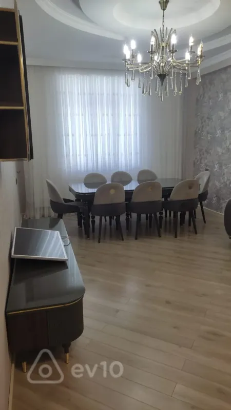 Kirayə verilir 2 otaqlı yeni tikili 100 m²