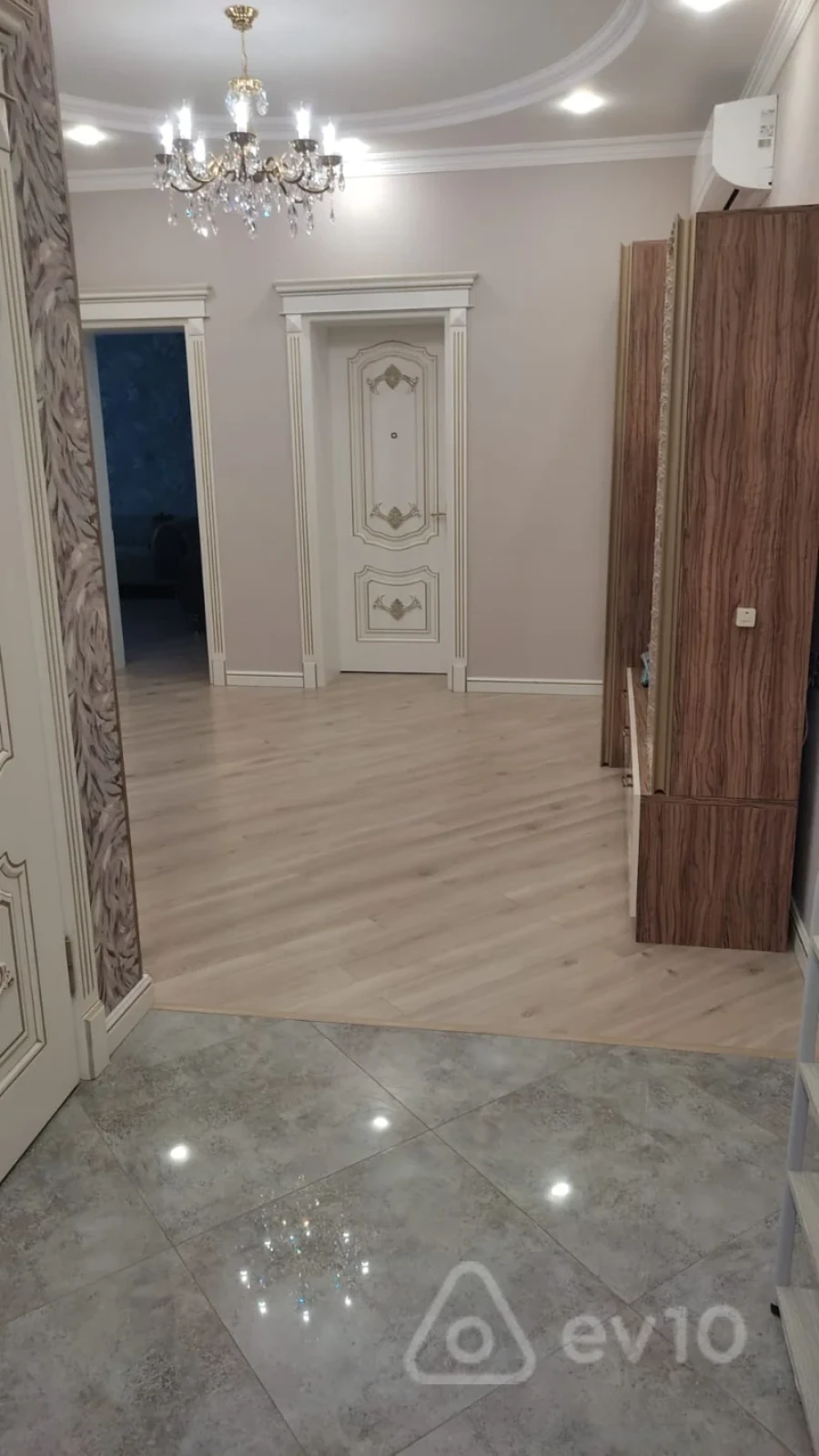 Kirayə verilir 2 otaqlı yeni tikili 100 m²